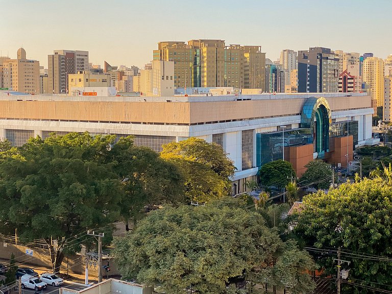 VIP Studio Moderno em Moema | Próximo ao Metrô e Shopping Ib