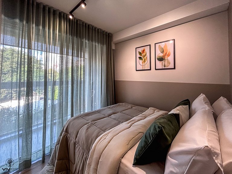 Seasons Pinheiros | 2Qts | Ar Metrô e Oscar Freire