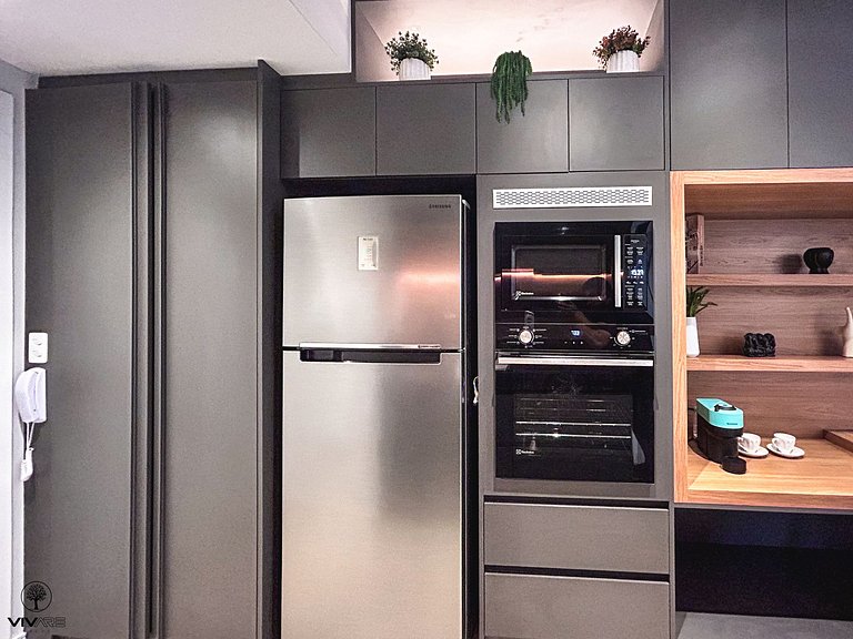 Seasons Pinheiros | 2Qts | Ar Metrô e Oscar Freire