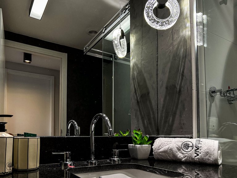 Seasons Pinheiros | 2Qts | Ar Metrô e Oscar Freire