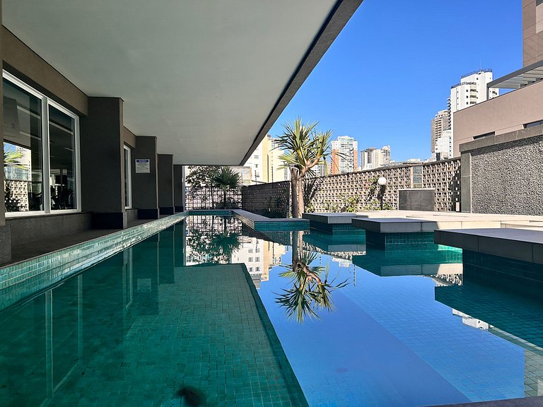 Vitta Apt 3 min from Allianz, Pool, Parking & Wi-Fi