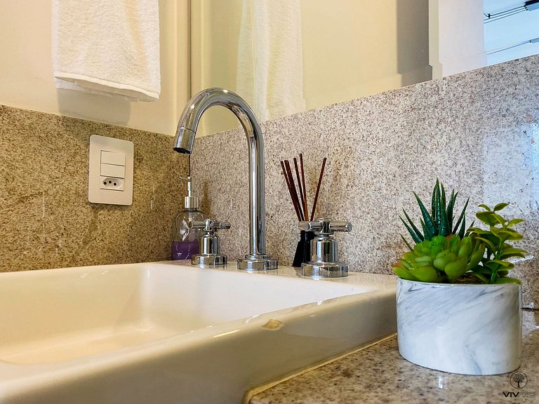 Select Pinheiros New Apt w/ Parking Near Oscar Freire