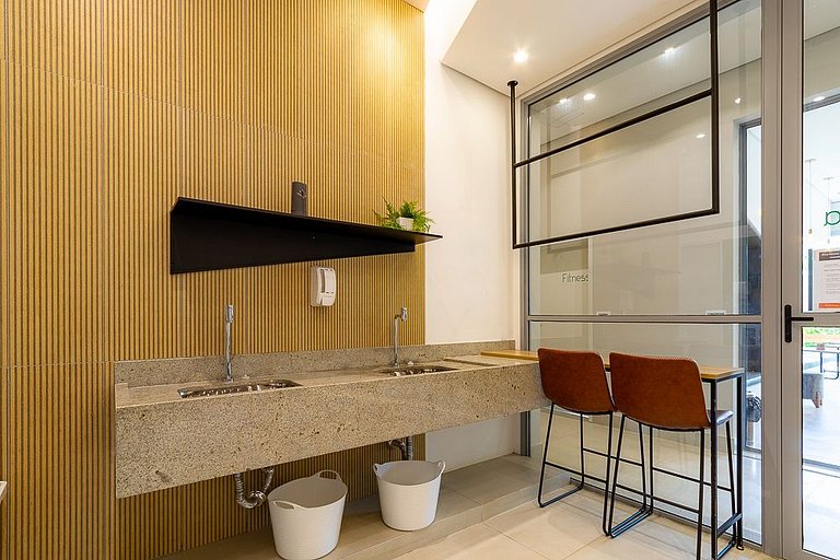 Horizons Apt with Balcony in Moema | Near Metro & Mall