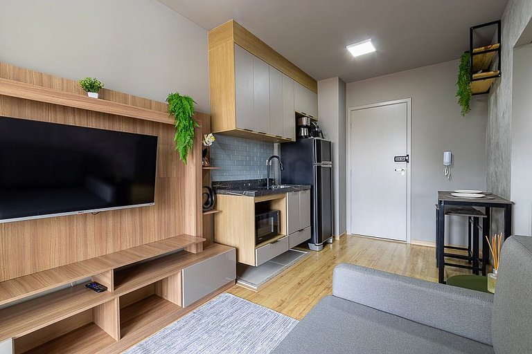 Horizons Apt with Balcony in Moema | Near Metro & Mall