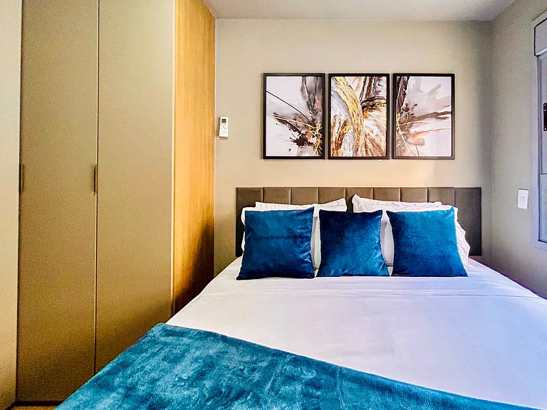 Horizons Apt with Balcony in Moema | Near Metro & Mall