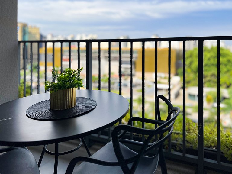 Ibira Premium - Piscina Aquecida Wi-Fi 5 min Metrô