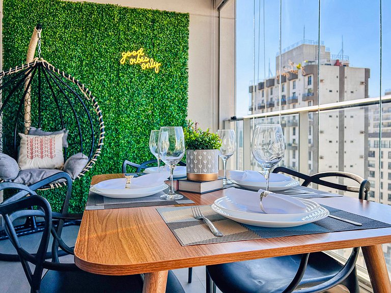 Icon Moema – Cama Queen e Vaga | 450m do Metrô