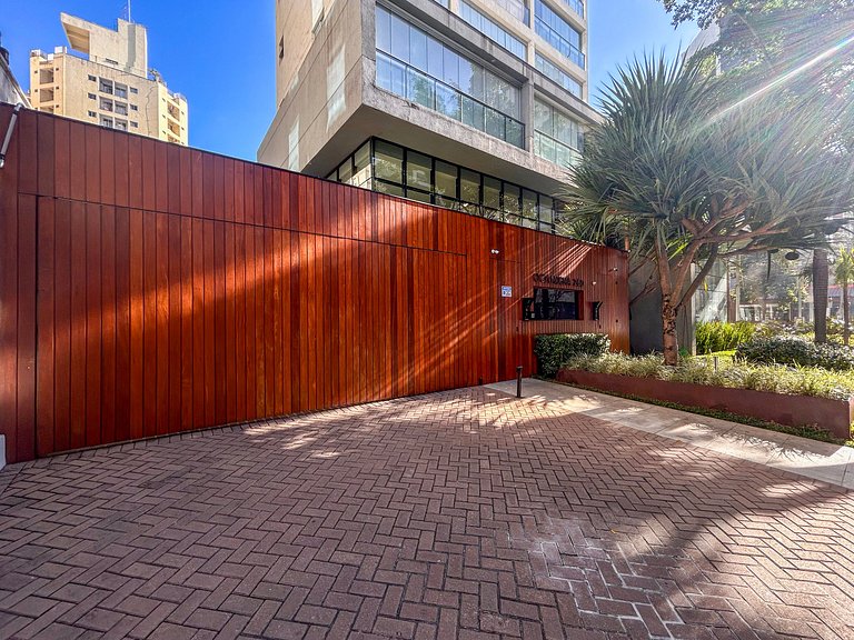 Icon Moema – Cama Queen e Vaga | 450m do Metrô