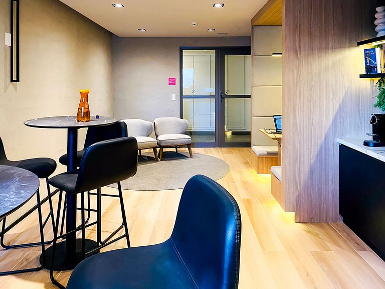 Diamond Apto Novo C/Wifi, A/C Pisicina e Coworking