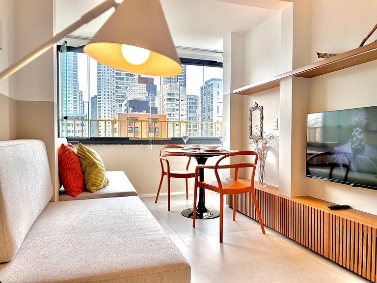 Refuge Vila Olímpia two-bedroom with pool Wi-Fi