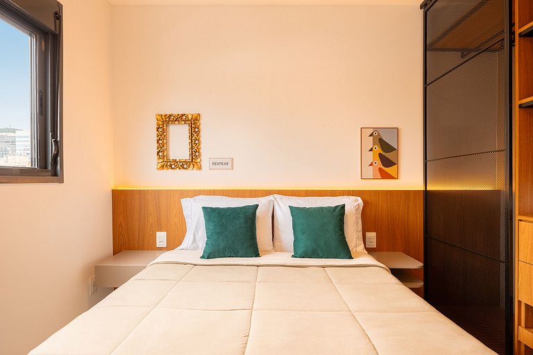 Refuge Vila Olímpia two-bedroom with pool Wi-Fi