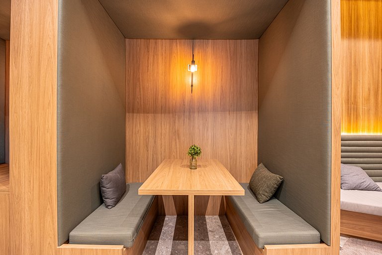 Refuge Vila Olímpia two-bedroom with pool Wi-Fi