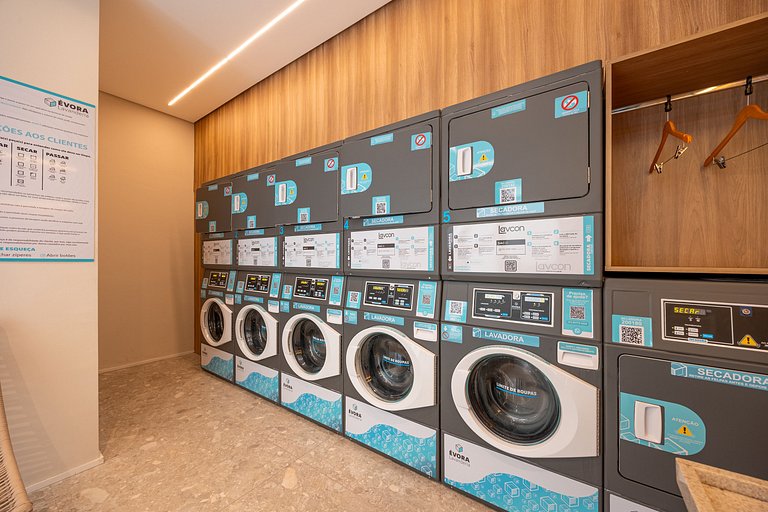 Refuge Vila Olímpia two-bedroom with pool Wi-Fi