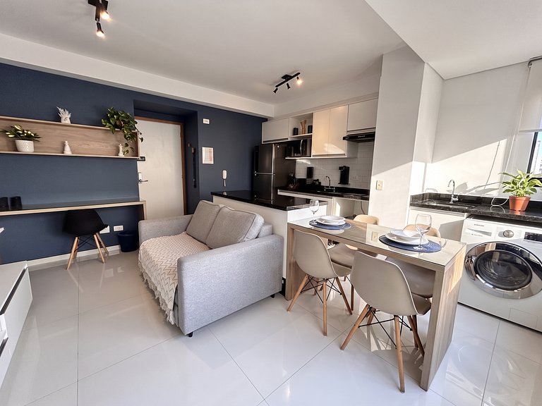 Bela Blue 1-bedroom steps from Paulista with parking and wif