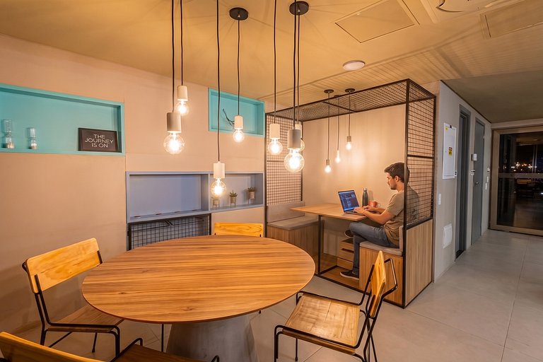 Apto Lumière: Oscar Freire, Piscina, Wi-Fi / Metrô