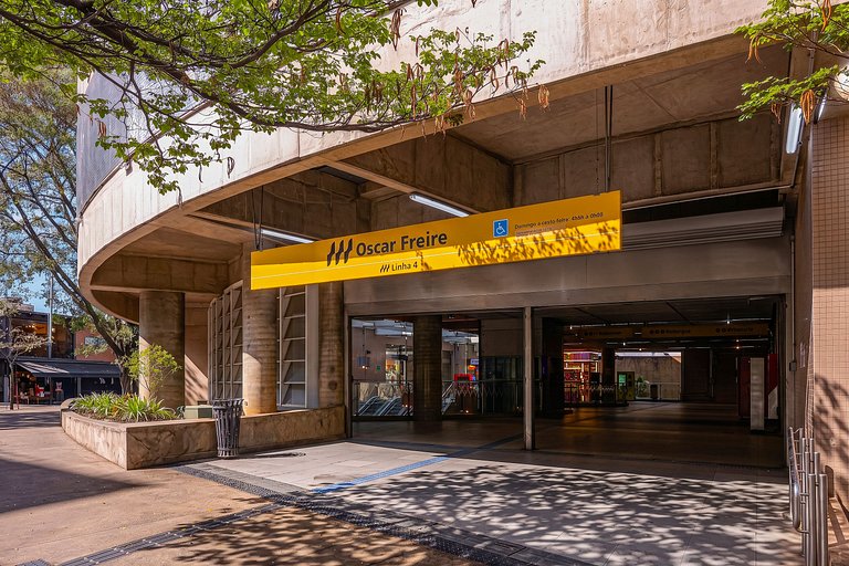 Vértice - 2 Quartos / Piscina / Academia e Metrô