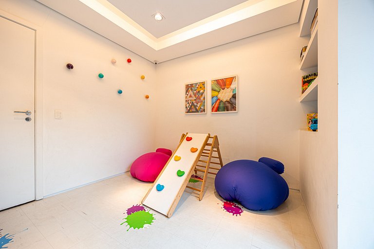 Studio Novo C/ Vaga / Piscina / Jacuzzi e Academia